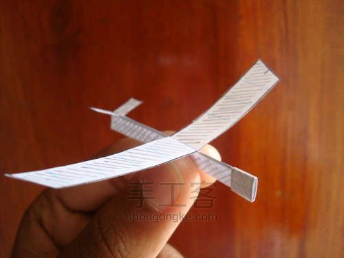 迷你滑翔机：让纸片飞一会儿 第1步