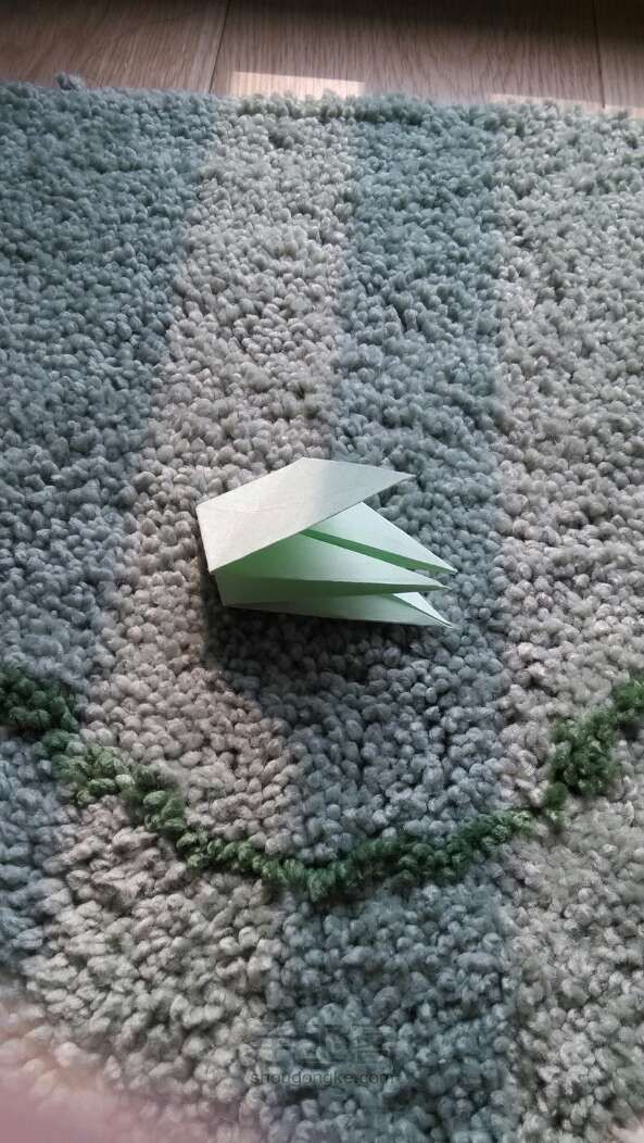 折纸枫叶 第7步