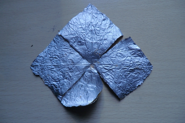 费列罗巧克力折纸——天鹅 第7步