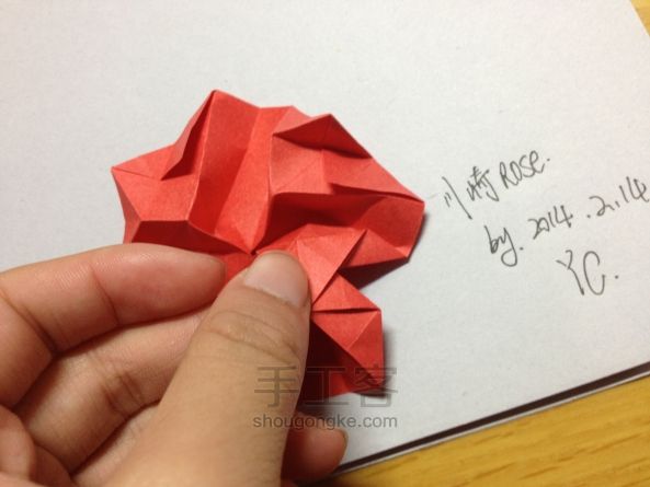 川崎玫瑰花折纸教程 第26步