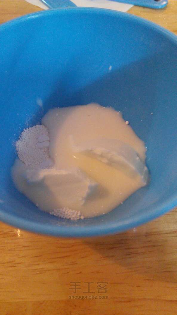 牛奶珍珠粉乳酪面膜 第2步