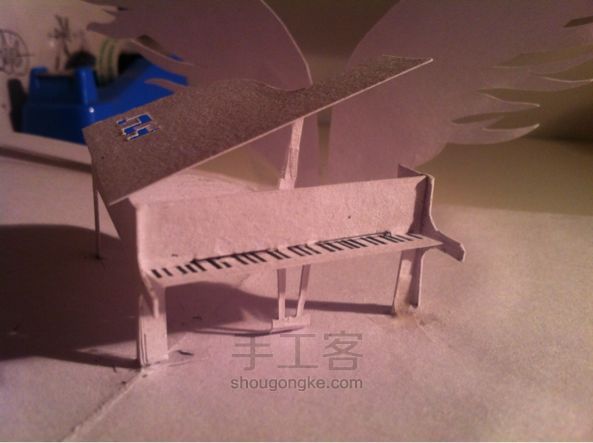 带翅膀的钢琴纸艺教程 第25步
