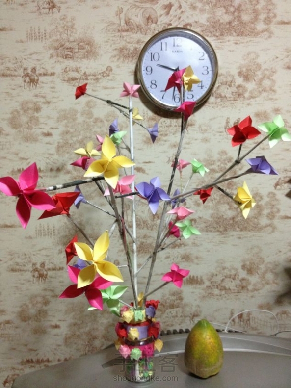 万树从中枝角一畔春色