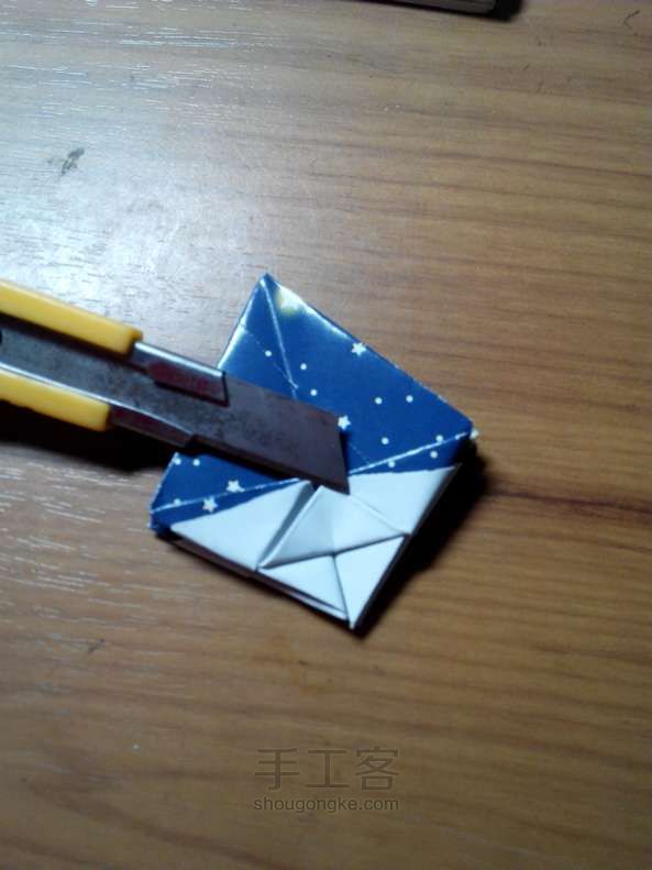 星星盒子手工折纸教程 第17步