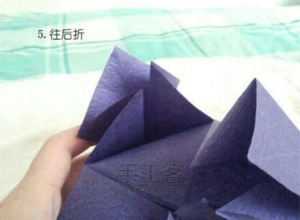 美丽的折纸花球 第5步