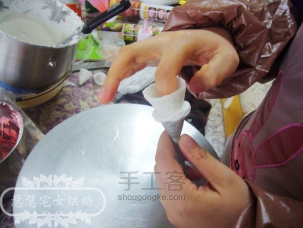慧慧的奶油裱花之----五瓣花制作 第1步