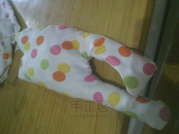 简单制作小怪兽，我觉得我做的有点丑，请原谅。 第6步