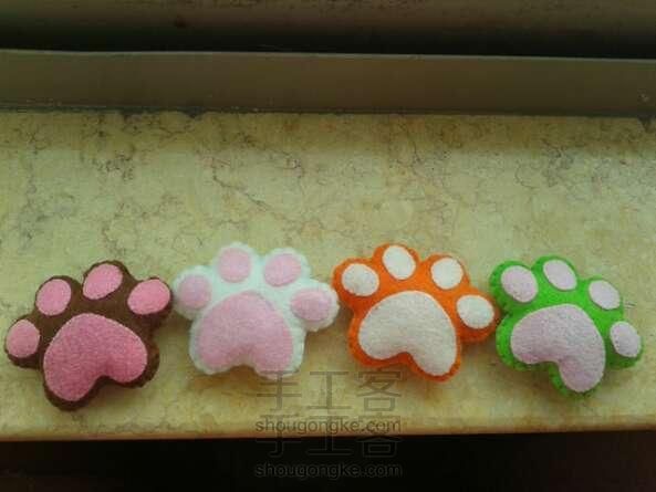 不织布小脚丫挂件制作