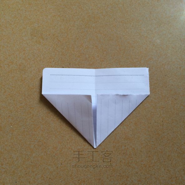 帅气不倒的小纸船折纸 第5步