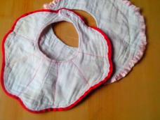 孕期买的纱布腹带，产后可以给宝宝做围嘴，柔软吸水性强