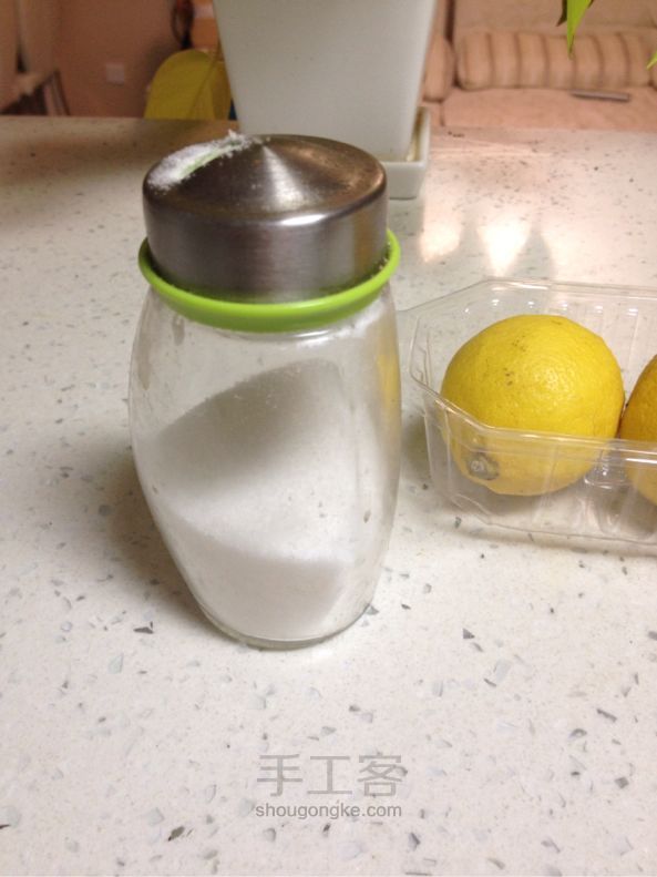 自制柠檬蜂蜜水健康又美味 第2步