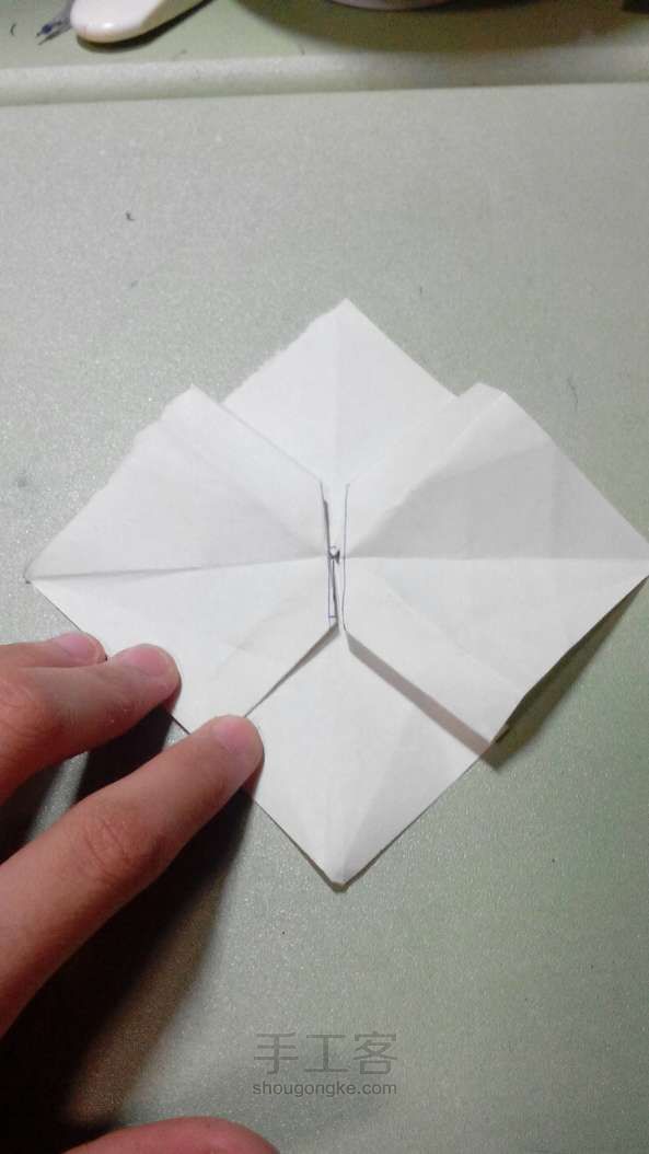 纸做蝴蝶结╮(╯▽╰)╭ 第7步