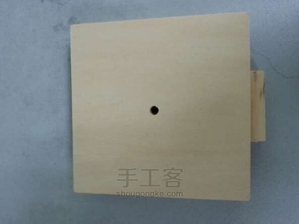 可升降升旗台模型 第3步