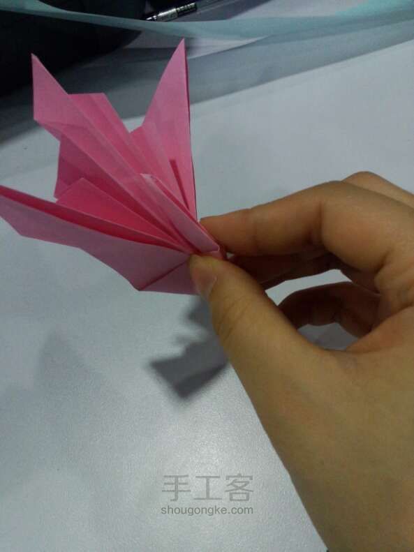 孔雀手工折纸教程 第27步