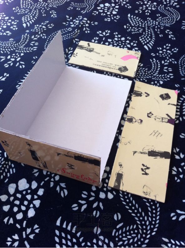 盒布在一起 4⃣️ 鞋盒diy纸巾盒 第2步