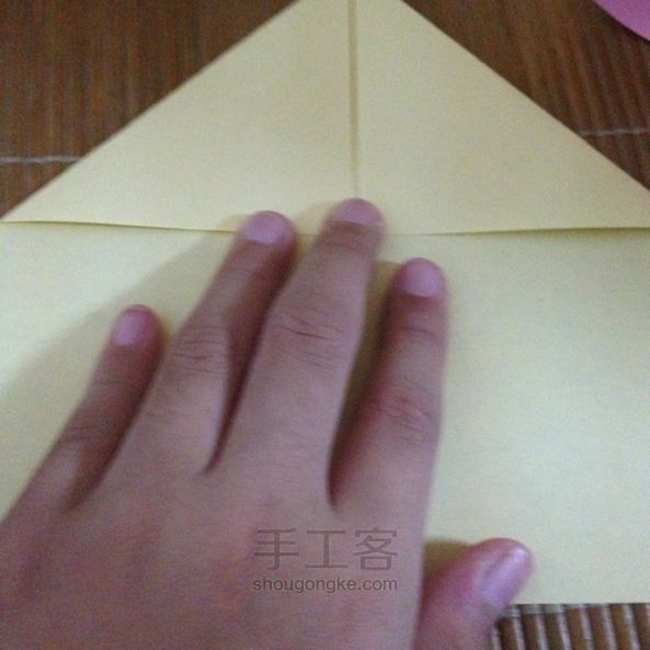 世界上最简单的折纸---纸飞机「晓木」 第4步