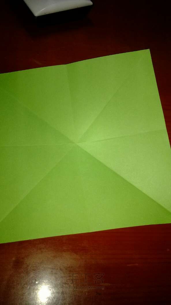 一张纸也可以折出四叶草折纸ＤＩＹ 第2步