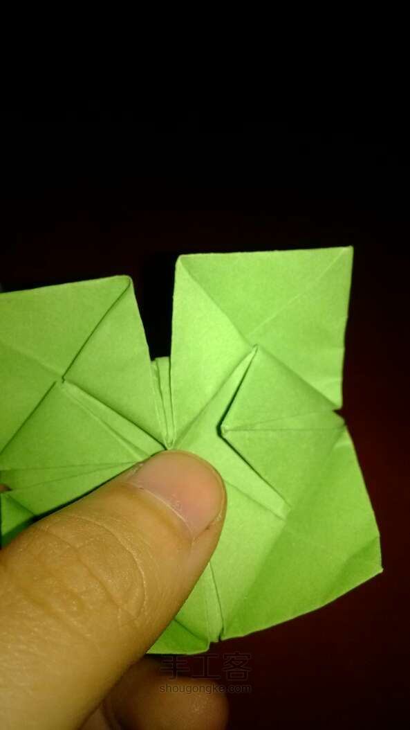 一张纸也可以折出四叶草折纸ＤＩＹ 第12步