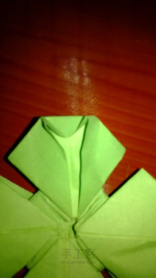 一张纸也可以折出四叶草折纸ＤＩＹ 第16步
