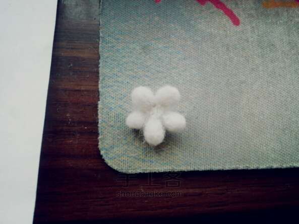 羊毛毡之小花手工教程 第3步