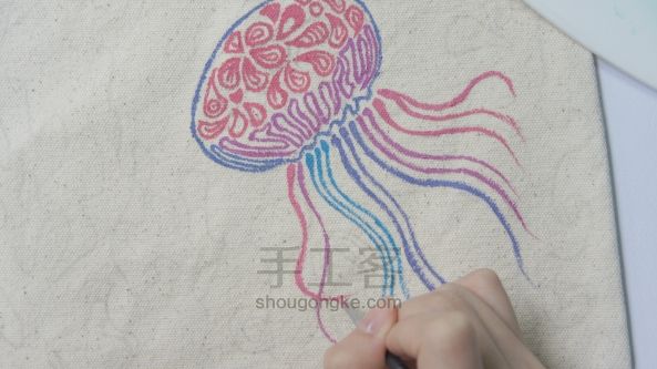 手绘海底世界环保袋手工制作 第6步