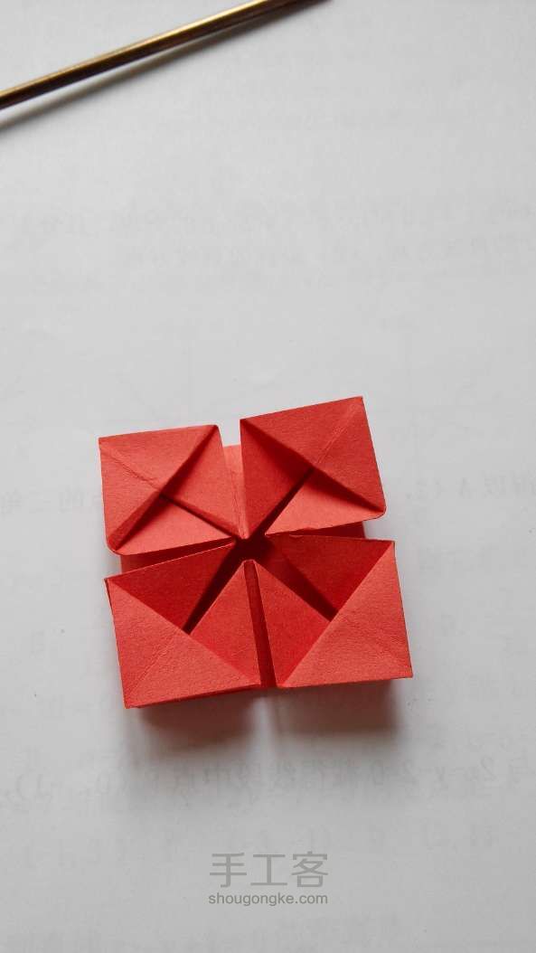 超级简单的小纸篮折纸教程 第13步