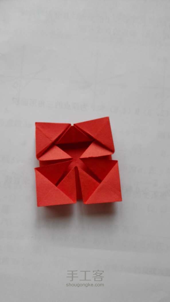 超级简单的小纸篮折纸教程 第14步