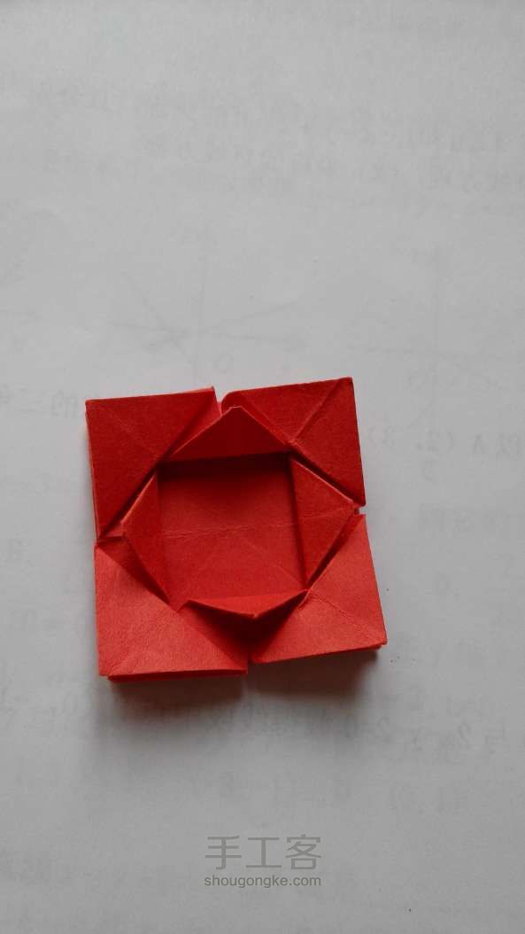 超级简单的小纸篮折纸教程 第15步