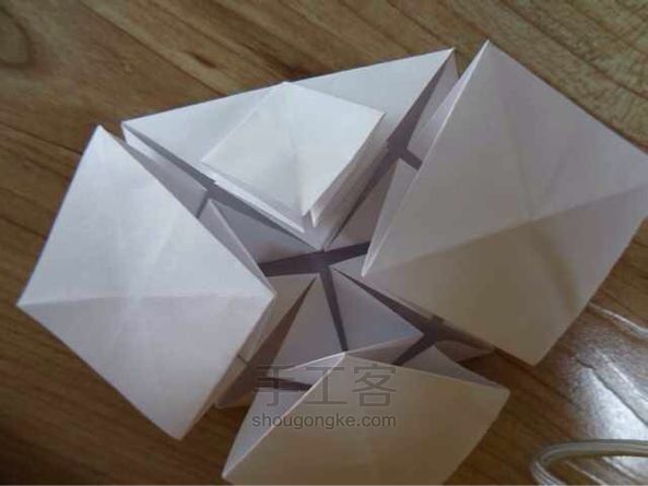 莲花折纸教程 第23步