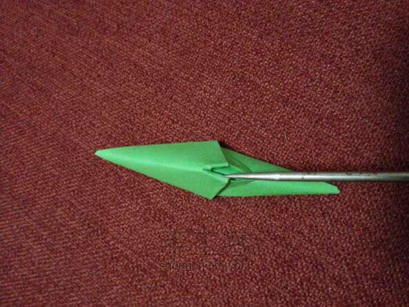纸飞机基本零件详细教程——筝形，机头折纸 第20步