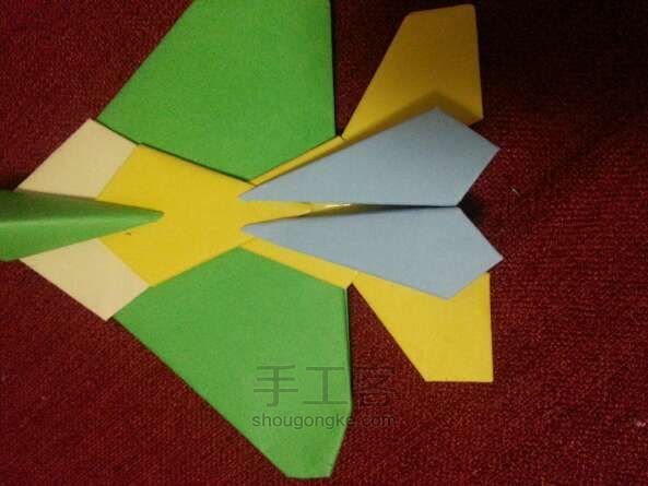 折纸飞机零件的组合 第9步