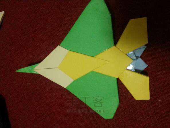 折纸飞机零件的组合 第10步