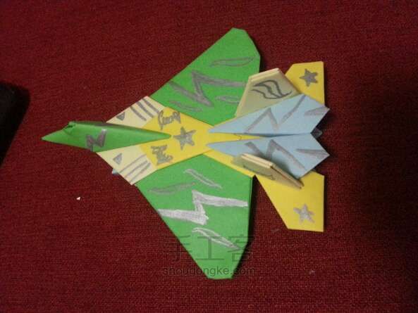 折纸飞机零件的组合 第13步
