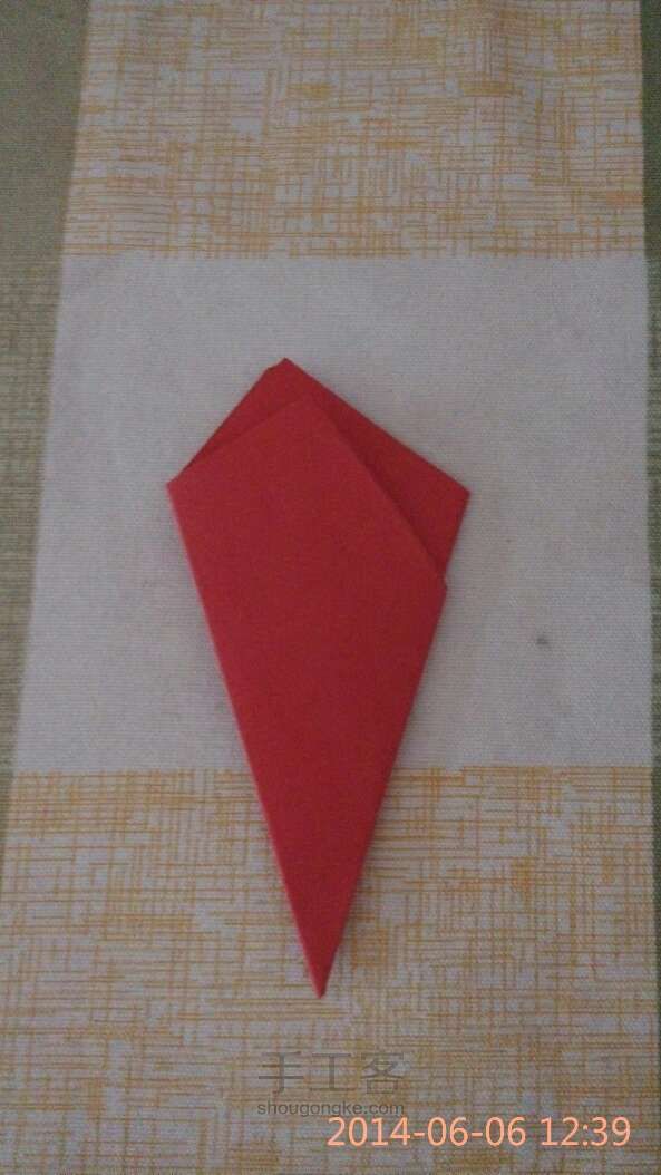 最简单的剪纸五角星制作教程 第6步