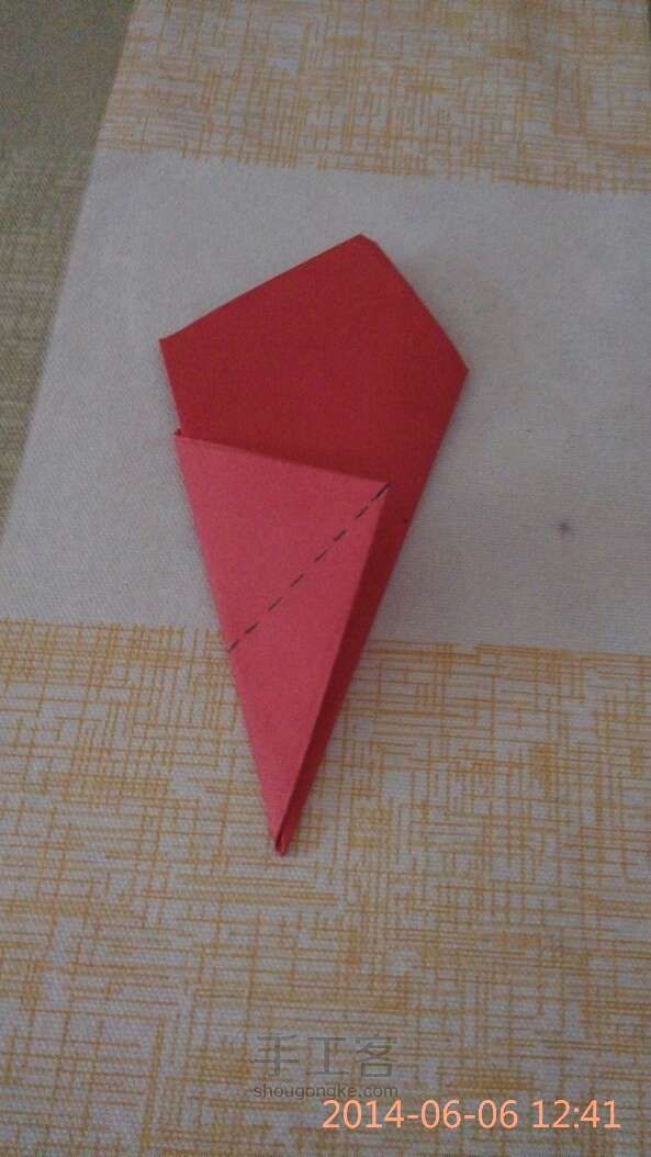 最简单的剪纸五角星制作教程 第8步