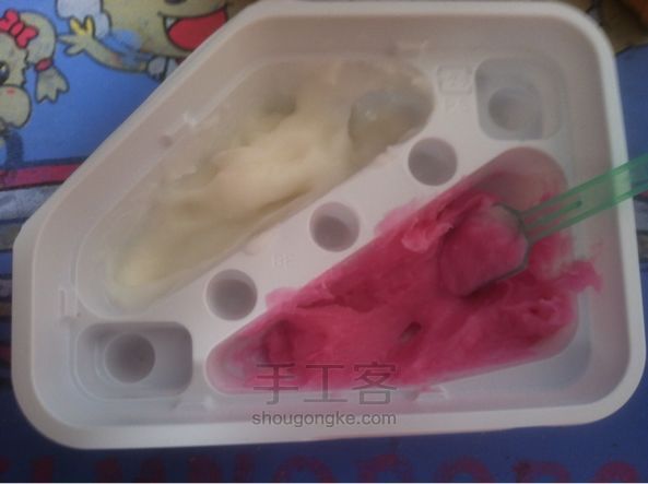 DIY食玩～草莓冰淇淋呐、 第3步