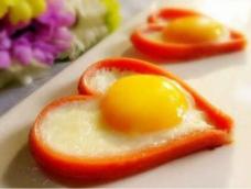 简单易上手的暖心煎蛋、美好心情从爱的早餐开始！（在空间看到的、分享给各位亲）