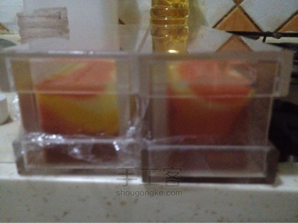 母乳彩虹皂手工diy教程 第12步