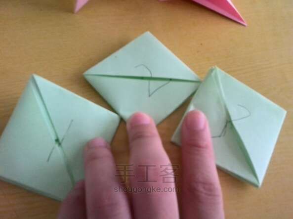 魔方玫瑰折纸教程 第33步