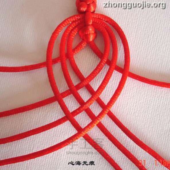 简单漂亮的红绳手链 中国结手绳教程 第4步
