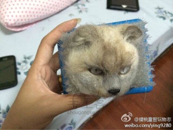 羊毛毡猫咪装饰画 第6步