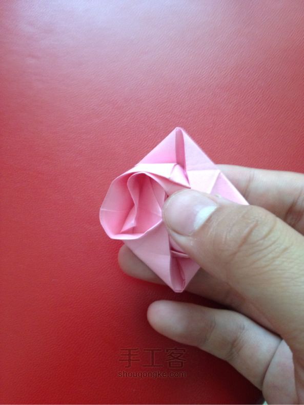 玫瑰花手工折纸 第15步