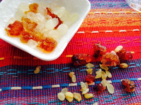 午后炖品--桃胶皂角米甜汤 制作方法 第3步