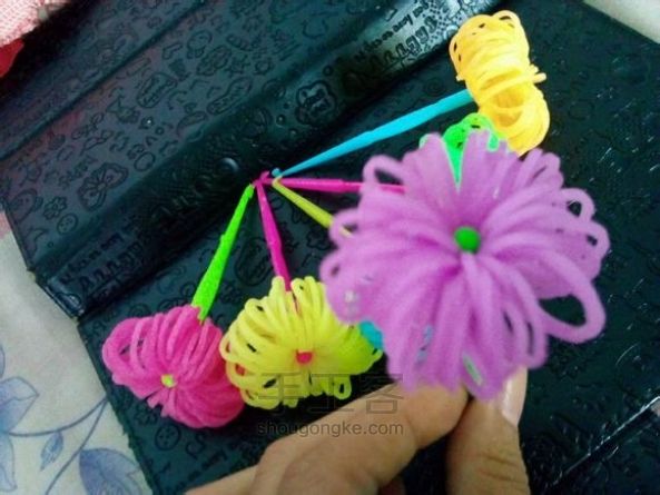 蓬蓬花 彩虹织机 第9步