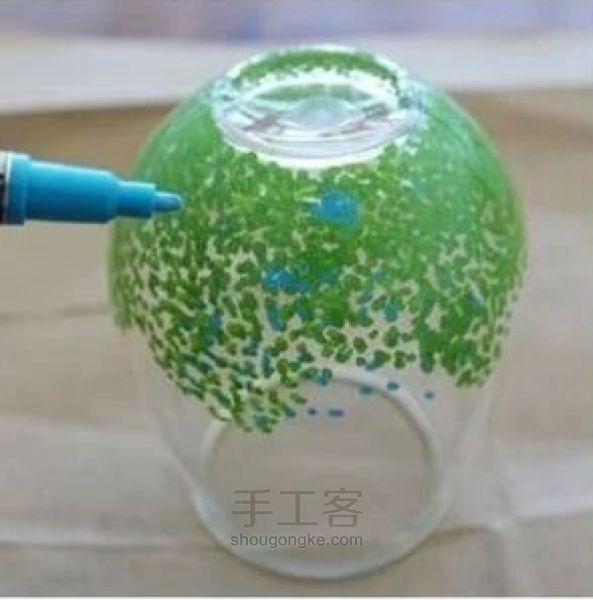 创意DIY色彩缤纷的玻璃杯 第4步