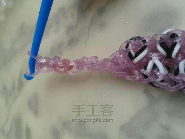 橡皮筋豹纹手链 彩虹织机 第22步