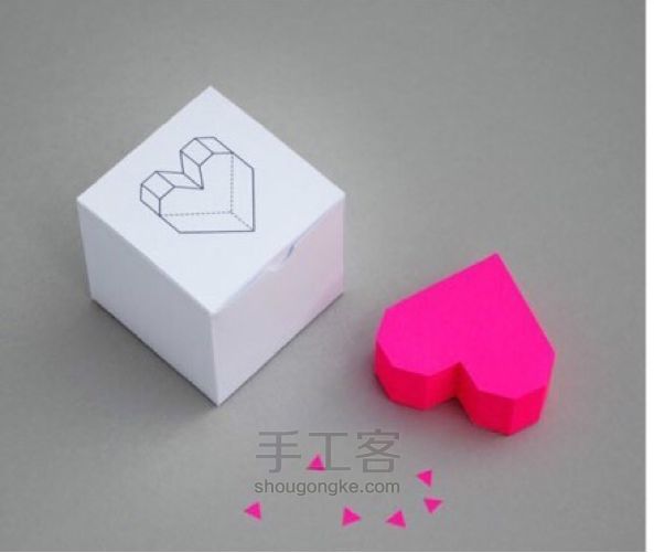 折纸艺术——立体爱心【分享】 第1步