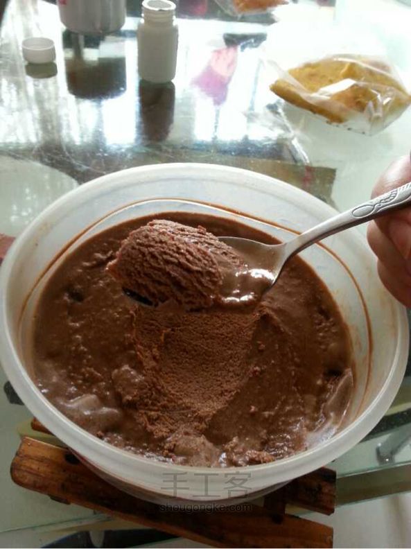 自制巧克力冰激凌教程 第7步