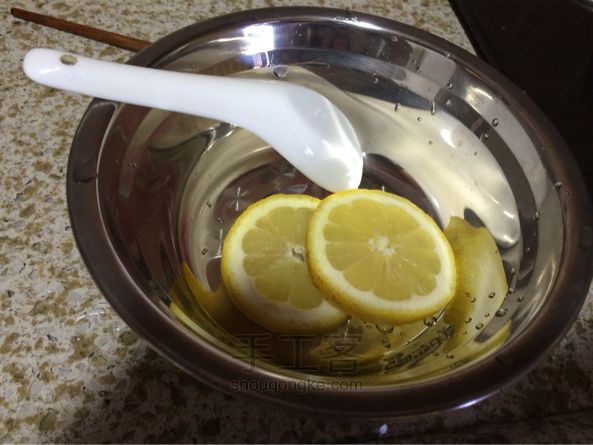 蜂蜜柠檬水 第2步