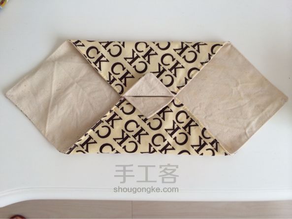 自制布艺纸巾套方法 第7步